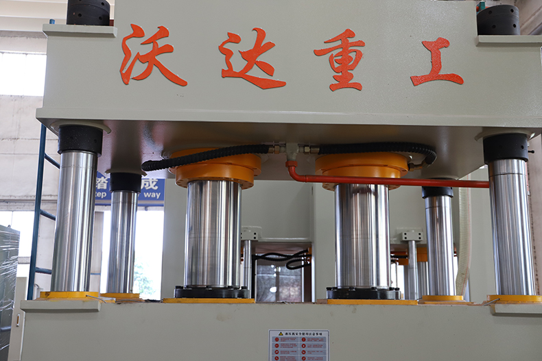 電動車擋風闆液壓機 電動車擋風闆液壓機