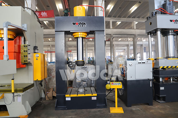 315噸龍門液壓機 315噸龍門液壓機