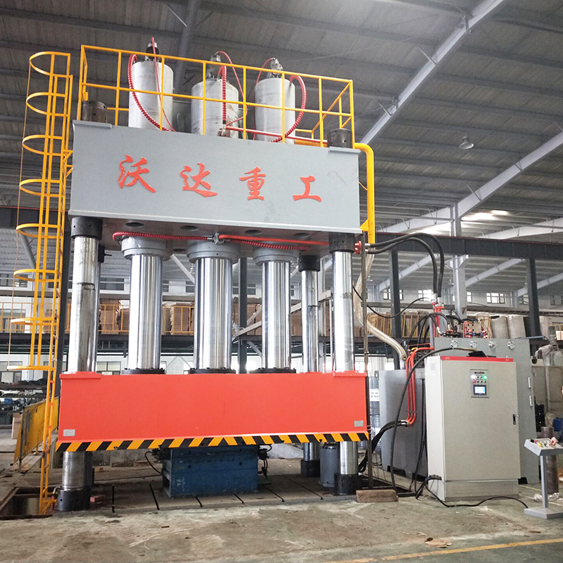 大貨車(che)中巴車導流罩生(sheng)産視頻