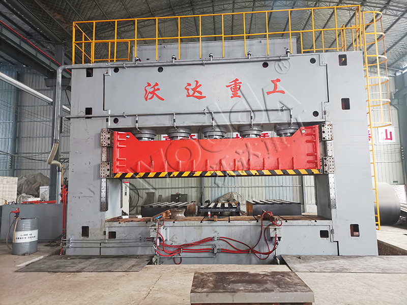 2000噸波紋闆液壓機 2000噸波紋闆液壓機