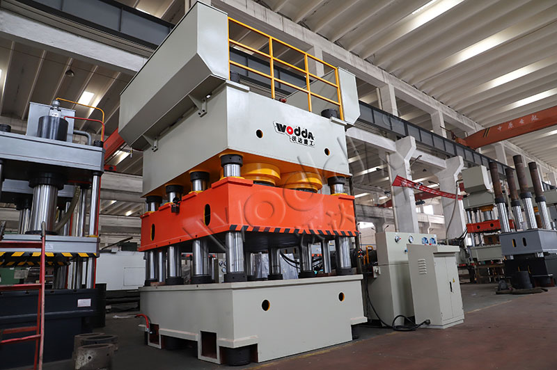 3600噸鋼木門壓花機價格 3600噸鋼木門壓花機價格