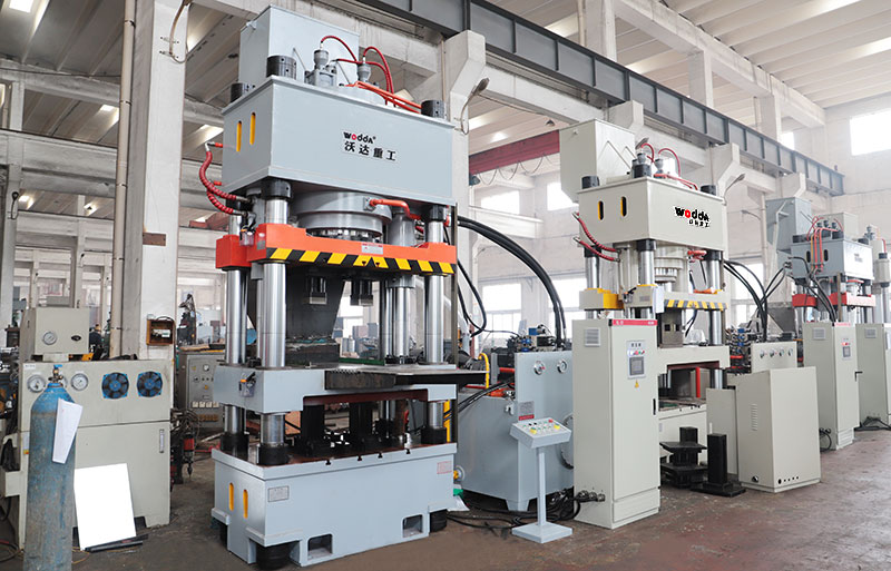 630噸(dun)牛羊舔磚液壓(yā)機鹽磚機視頻(pín)