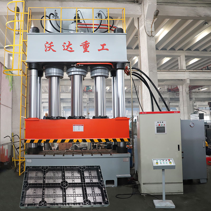 1000噸複合材(cái)料塑料建(jian)築模闆液(yè)壓機