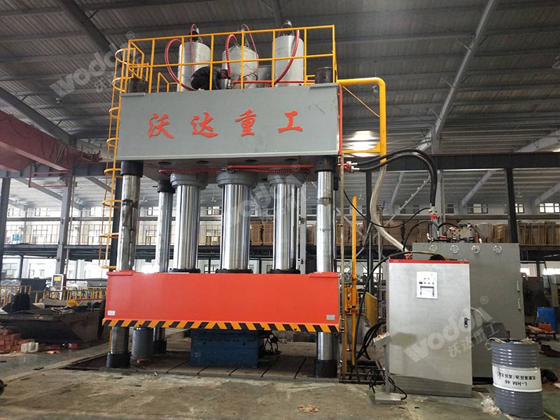 2000噸SMC汽車配件模壓液壓機 2000噸SMC汽車配件模壓液壓機