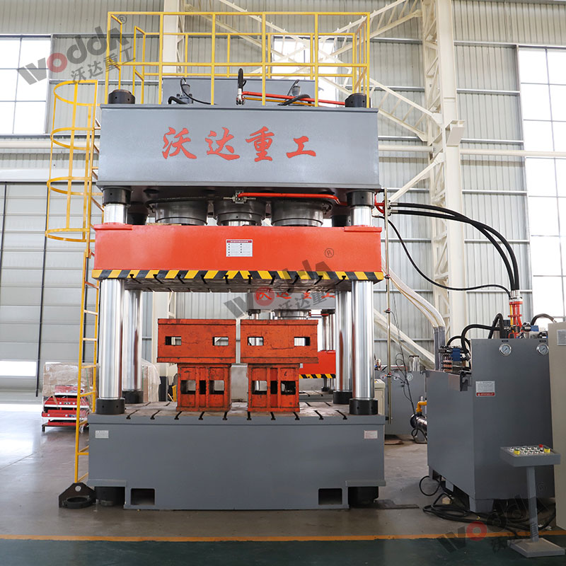 1000噸油壓機 1000噸油壓機