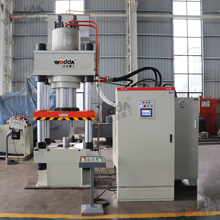 500噸熱模鍛液壓機 500噸熱模鍛液壓機