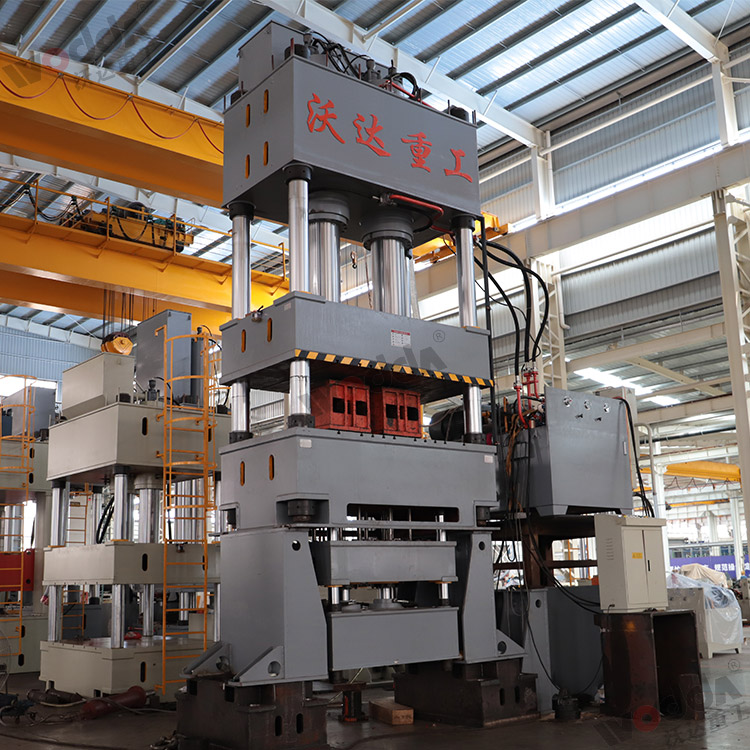 1000噸液壓墊（多頂杆）拉伸液壓機