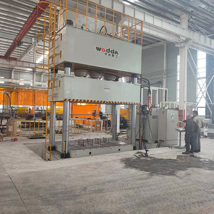 1000噸汽(qì)車配件拉伸(shen)液壓機