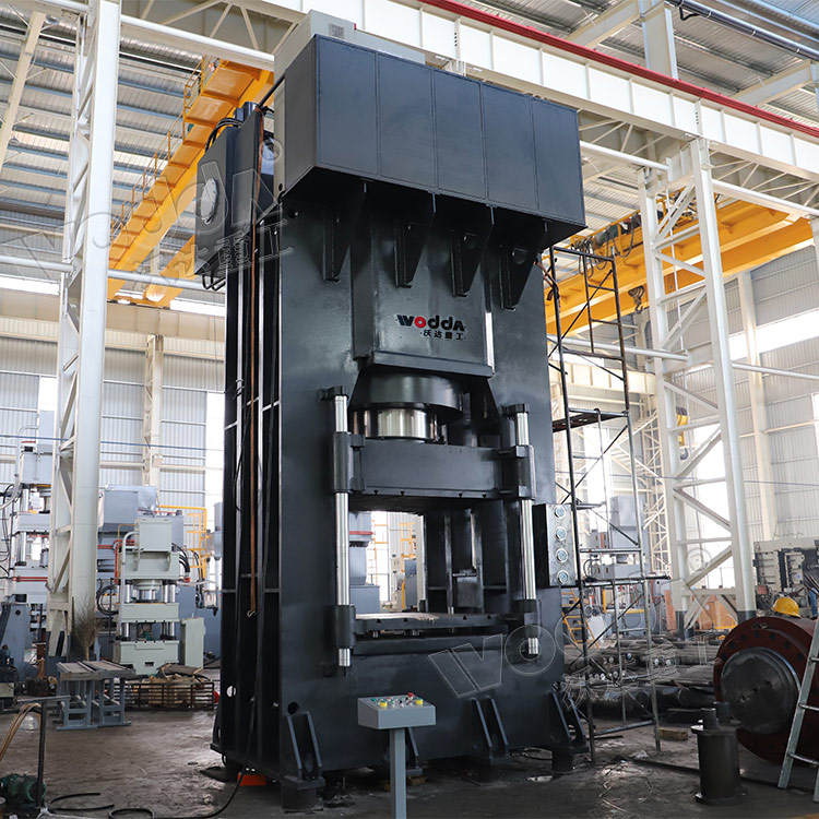 1800噸框架式木屑托盤液壓機 1800噸框架式木屑托盤液壓機