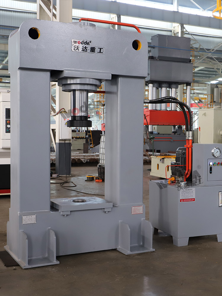 200噸龍門液壓機 200噸龍門液壓機