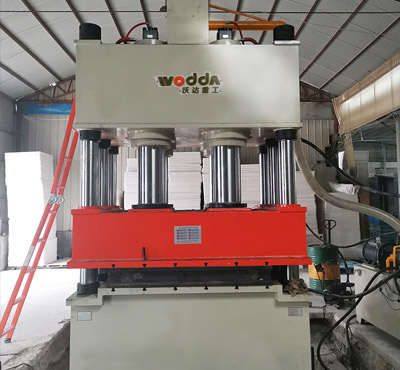 1000噸(dun)壓濾機濾闆(pan)成型液壓機(ji)_1000噸液壓機